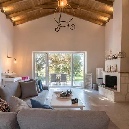 Astarte - Laalu Private With Pool Vila