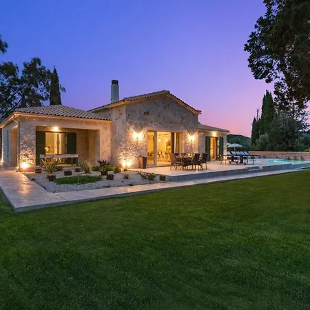 Astarte - Laalu Private With Pool *